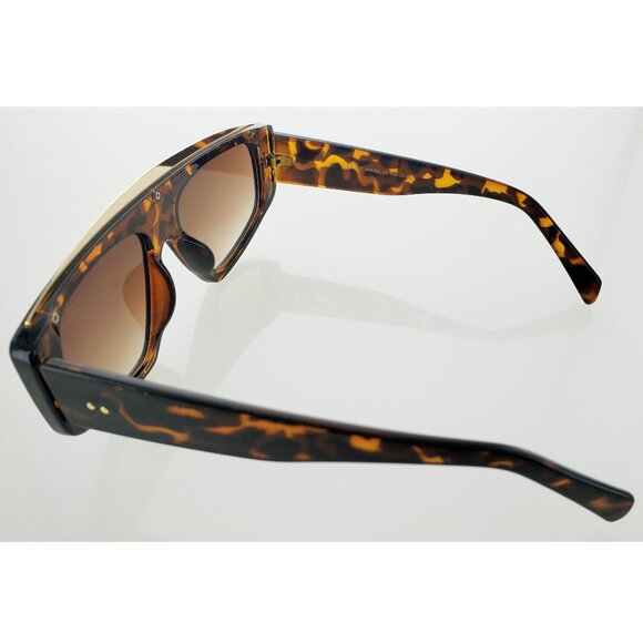 Christian Dior Women's Brown Tortoise Shell Sunglasses with Gold Trim - Picture 4 of 5